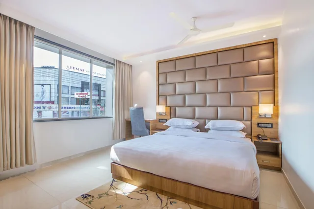 غرفة كلاسيكية ثلاثية، AURA ONE HOTEL 1/1