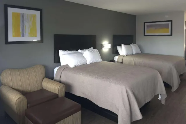Room, 2 Queen Beds, Smoking, Quality Inn Kinder, LA 7/10