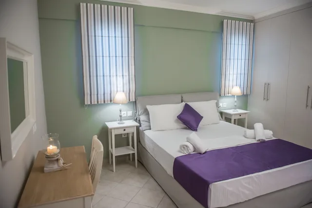 جناح تنفيذي بسرير مزدوج مع أريكة، Lefkadio Suites 1/4