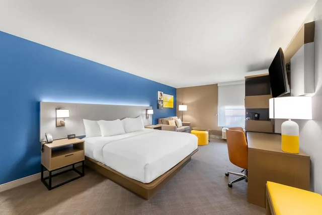 Room, King Bed, Sofa, Comfort Inn & Suites Portland Corpus Christi 1/7