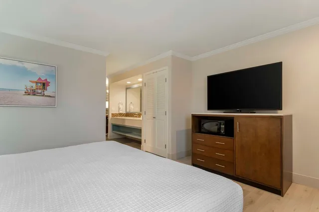 Suite, King Bed, Sofa, Best Western Plus All Suites Inn 1/5