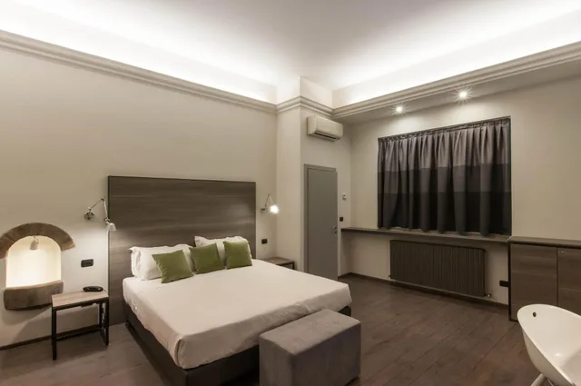 Junior Suite, Front View, Annex, Ground Floor، Touring Hotel Bologna 1/2