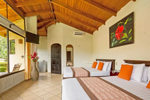 غرفة ديلوكس بسريرين كوين، Arenal Volcano Inn 1/10