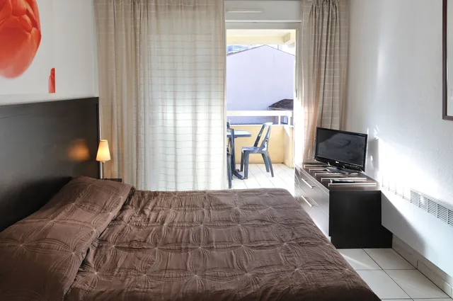 استوديو عائلي بثلاثة أسرّة، ResidHotel Cannes Festival 3/4