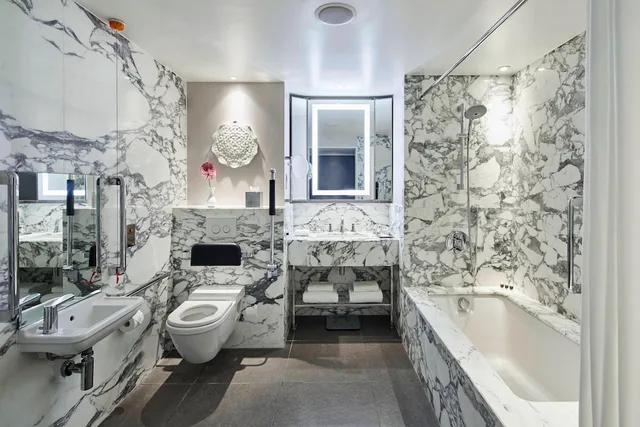 غرفة ديلوكس بسرير كينج، London Marriott Hotel Park Lane 4/4