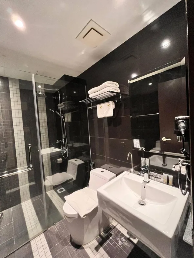 Deluxe, King Bed, Hotel Damai Kuala Lumpur 3/3