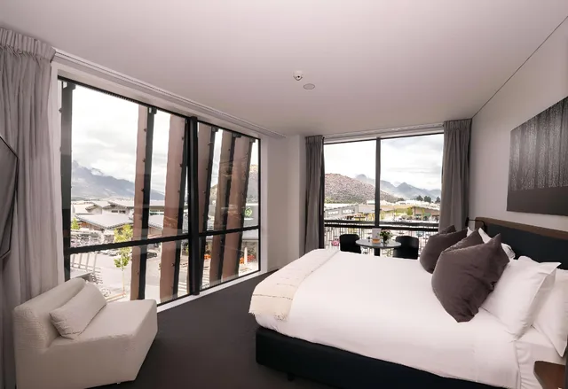 غرفة بسرير مزدوج بإطلالة، Sudima Queenstown Five Mile 1/1