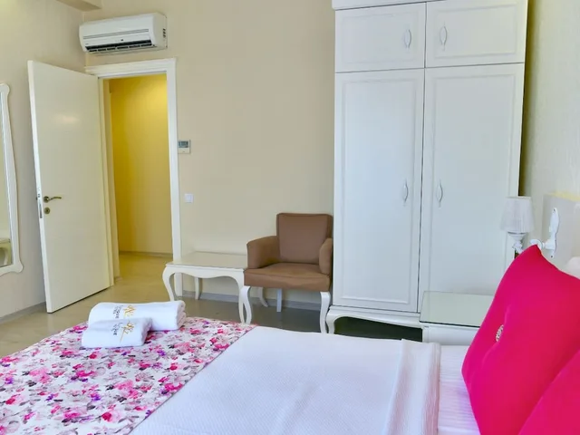 غرفة قياسية بسرير كوين بشرفة، Gocek Naz Hotel 6/9