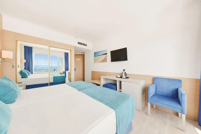 غرفة بسرير كينج بإطلالة على البحر، Agua Beach Hotel - Adults Only 6/10