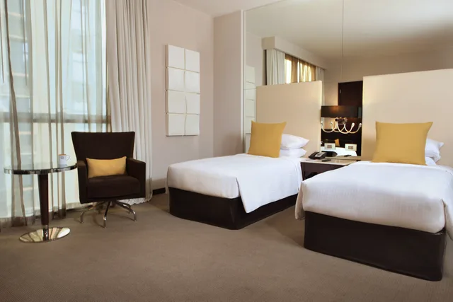 غرفة قياسية بسريرين منفصلين، CENTRO AL MANHAL BY ROTANA 1/2