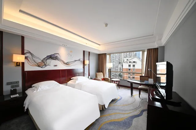 Room, 2 Double Beds, Crowne Plaza City Center Ningbo 3/5
