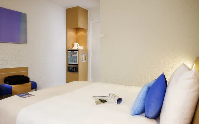 غرفة سوبيريور بسرير مزدوج مع أريكة، Novotel Macon Nord 3/10