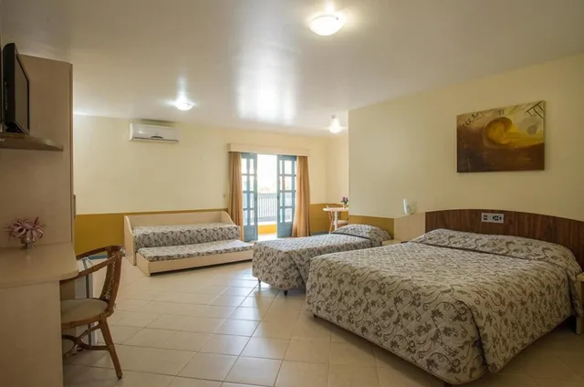 غرفة سوبيريور بسرير مزدوج وسرير فردي مع سرير سحّاب إضافي، Vila Olaria Hotel 4/6