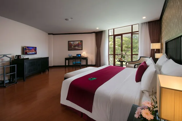 جناح بسرير كينج بإطلالة على الجبل، Swiss-Belresort Tuyen Lam Dalat 3/7