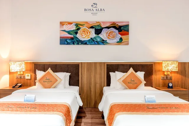 3 Bedrooms, Villa, Twin Beds, 2 King Beds, Beach Front, Private Pool، Rosa Alba Resort and Villas Tuy Hoa 2/5