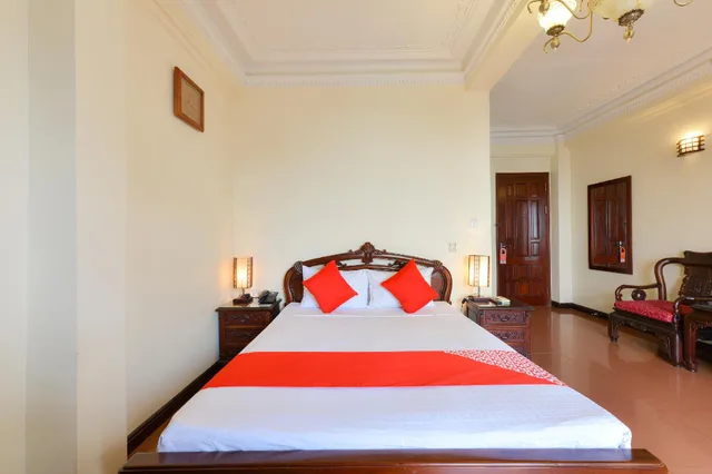 جناح جونيور بشرفة، Lucky 2 Hotel 1/1