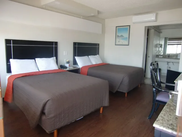 غرفة بسريرين مزدوجين، Reno Hotel 2/5