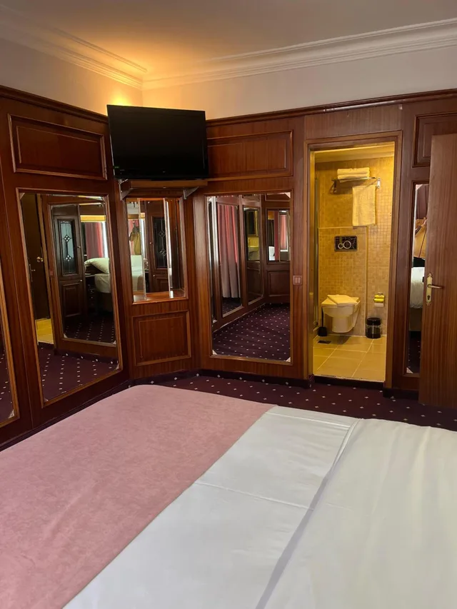 جناح عائلي، Topkapi Hotel 8/10