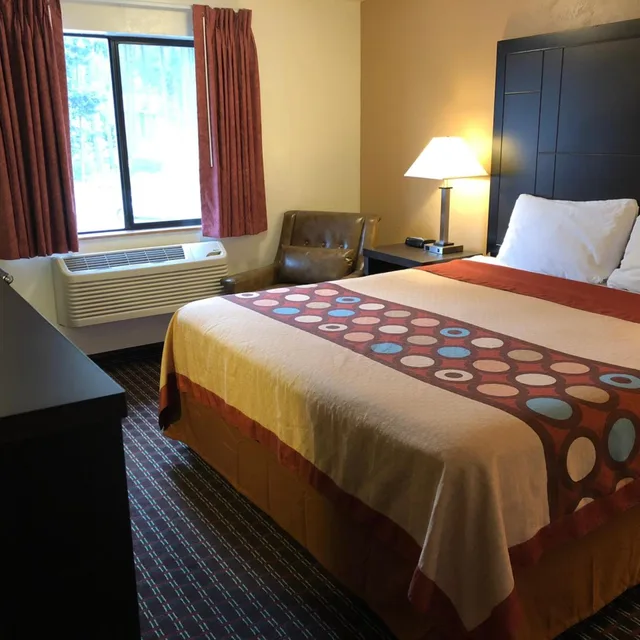 جناح بسرير كينج بغرفة نوم واحدة، Super 8 By Wyndham Lacey Olympia Area 1/4