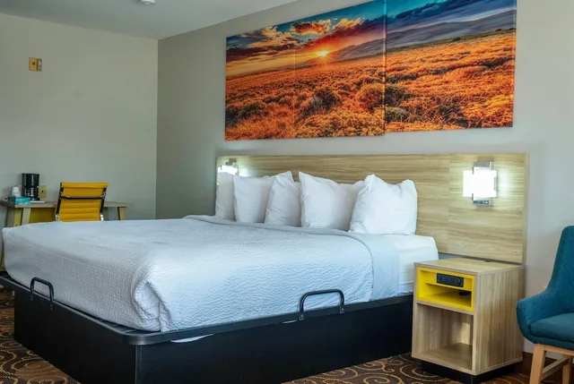 غرفة بسرير كينج لذوي الإعاقة، Days Inn by Wyndham San Angelo 5/8