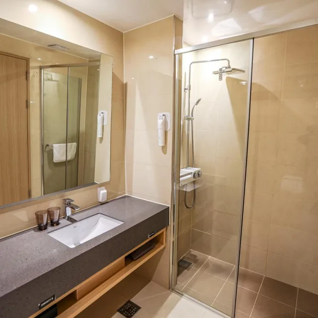 غرفة قياسية بسريرين منفصلين، Hotel Lacky Gwangyang 6/7