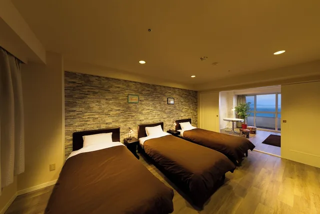 Standard, Twin Beds, Ocean View, High Floor, Maholova Minds Miura 2/4
