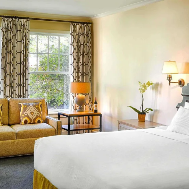 Fairmont, King Bed, Garden View, Sofa, Fairmont Sonoma Mission Inn & Spa 1/1