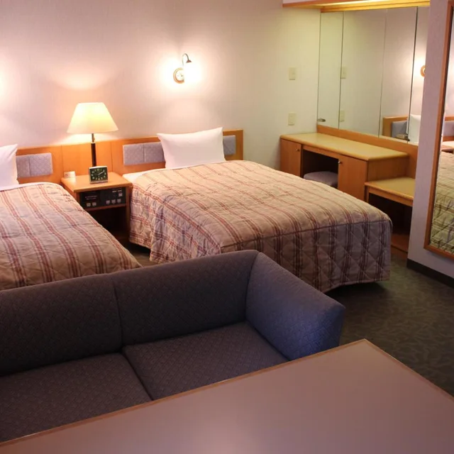 غرفة بسريرين منفصلين، Hotel Crown Hills Takaoka 4/5