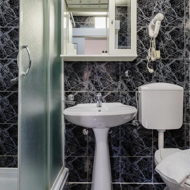غرفة اقتصادية بسرير مزدوج، Azzurro Hotel Bijela, Herceg Novi 8/8