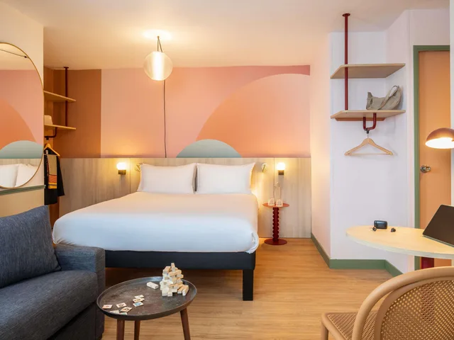 جناح عائلي قياسي بسرير مزدوج مع أريكة، Ibis Styles Reims Centre Cathedrale 2/7