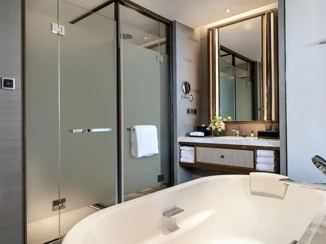 جناح ديلوكس بسرير كينج، Pullman Resort Xishuangbanna 1/1