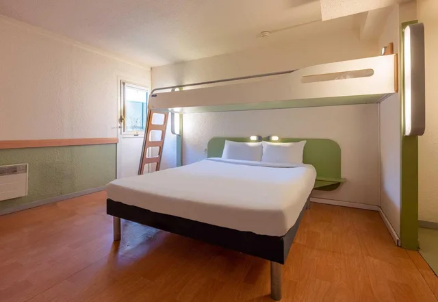 غرفة ثلاثية، B&B Hotel Annemasse Est 6/8