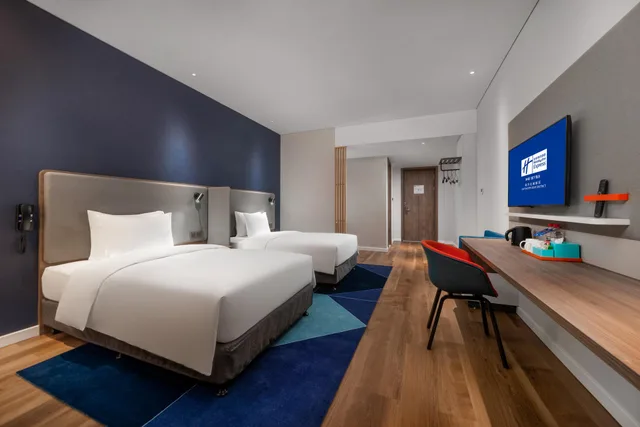 Standard, Twin Beds, Extra Floor Space، Holiday Inn Express Linyi North New District 3/10