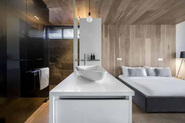 غرفة كلاسيكية بسرير مزدوج بشرفة، Pod Camps Bay 1/7