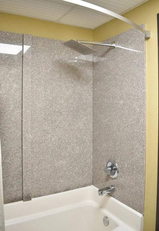 غرفة ديلوكس بسرير كينج، Travelodge by Wyndham Coffeyville 5/5