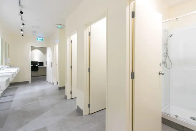 سكن مشترك مختلط بستة أسرّة بحمام مشترك، Hobson Lodge - Hostel 1/2