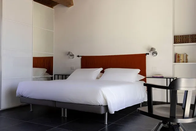 جناح سوبيريور بسرير كوين مع أريكة، Masseria del Carrubo 1/3