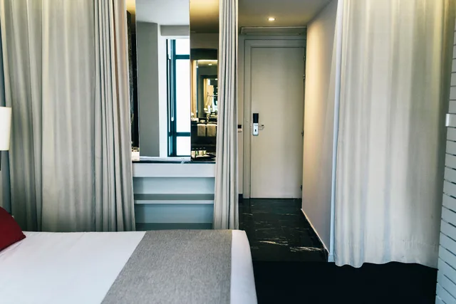 غرفة قياسية مفردة بسرير مزدوج، Miro Hotel 4/4