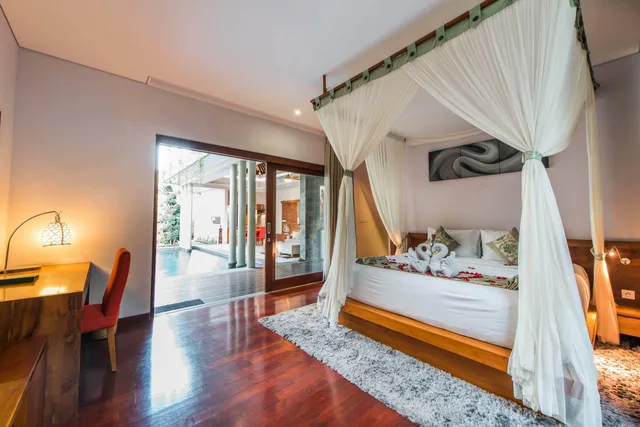 1 Bedroom, Royal, Pool, Villa, King Bed، The Kasih Villas And Spa Seminyak 1/10