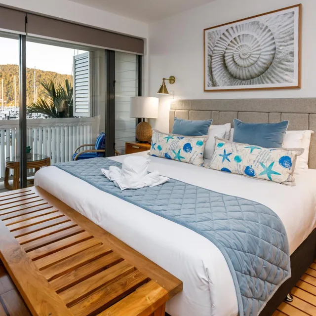 2 Bedroom Apartment, The Boathouse Apartments 2/8