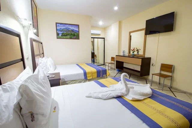 غرفة قياسية بسريرين مزدوجين، Hotel Ambassador Merida 3/10