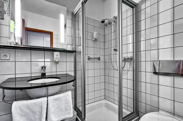 Double Dependence، attimo Hotel Stuttgart 9/10