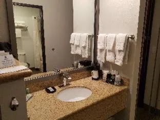 غرفة، Best Western Sandy Inn 8/9