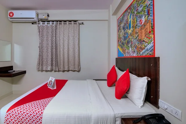 غرفة بسرير مزدوج، Oyo 11916 Varcity Plaza 4/4