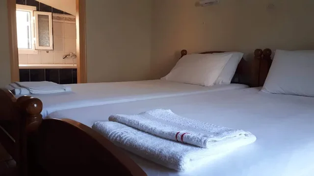 دوبلكس عائلي بسريرين منفصلين بغرفة نوم واحدة مع أريكة، Dimitra's Maisonette 1/2