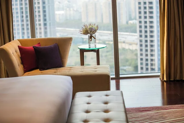 جناح كلوب بسرير كينج بغرفة نوم واحدة، Renaissance Shanghai Putuo 2/2
