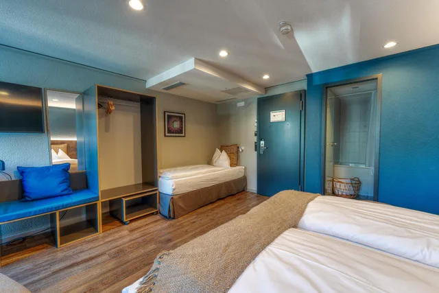 غرفة ثلاثية، THE HEY HOTEL INTERLAKEN 10/10
