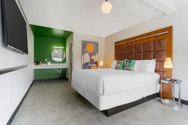 غرفة قياسية بسرير كينج بإطلالة على الفناء، Heights House Hotel - Houston Heights Downtown, an Ascend Collection Hotel 3/10