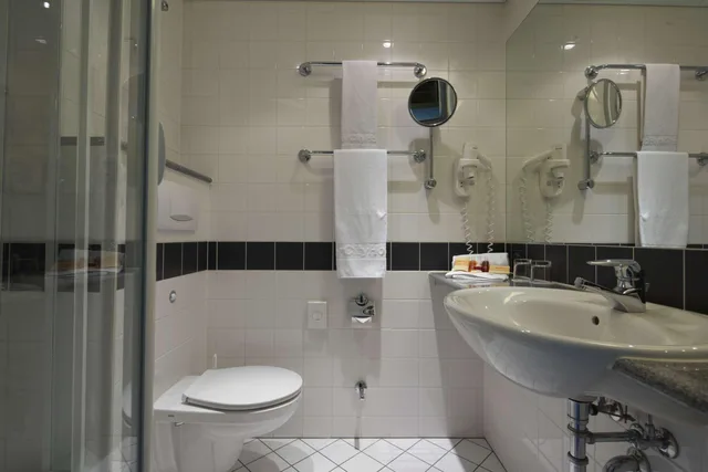 Standard, Double Bed, TRIBE Dusseldorf 3/3