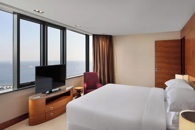 جناح تنفيذي بإطلالة على البحر، Sheraton Istanbul Atakoy Hotel 6/10